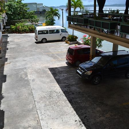 West Plaza By The Sea Hotell Koror Eksteriør bilde