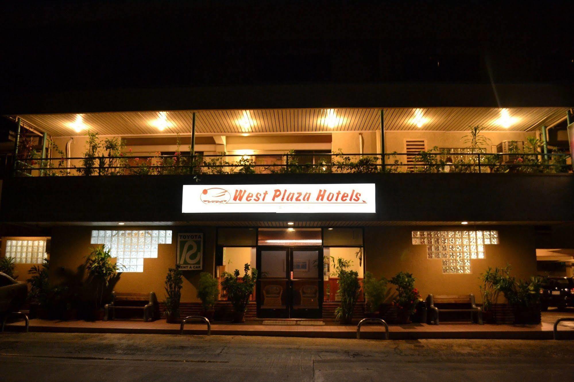West Plaza By The Sea Hotell Koror Eksteriør bilde